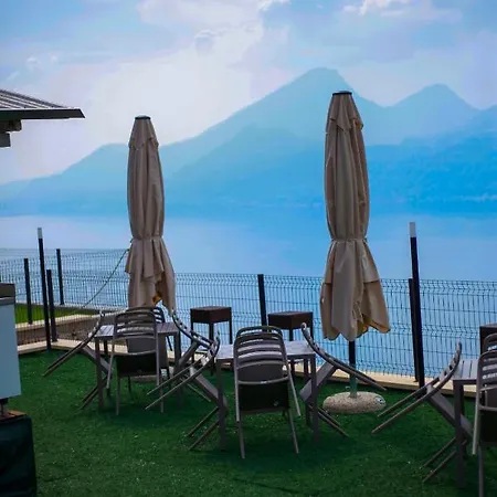 Campsite Le Terrazze Sul Garda Relais Biaza