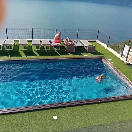Le Terrazze Sul Garda Relais Campsite